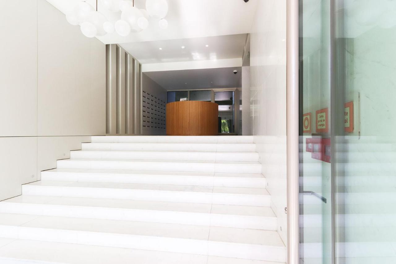 Appartement Modern Parliament By Homing